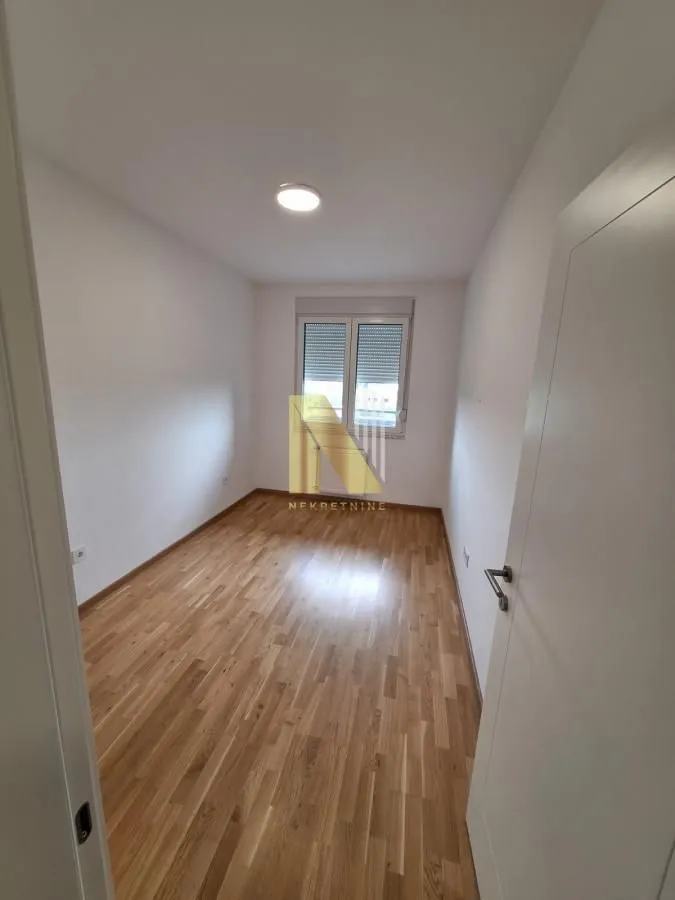 Izdavanje, jednosoban stan, 44m², Avijatičarsko naselje, Novi Sad Sve Podlokacije