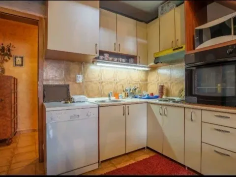 Izdavanje, dvosoban stan, 70m², Bar, Crna Gora - image 10