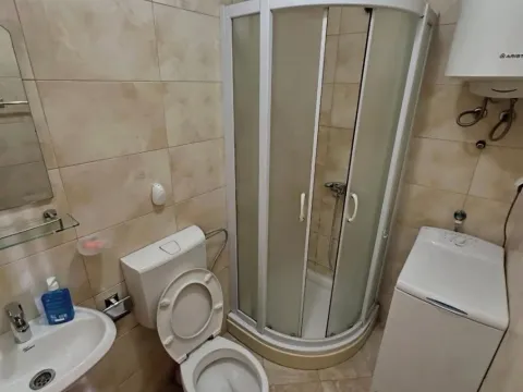 Izdavanje, jednosoban stan, 47m², Zabjelo, Podgorica - image 9