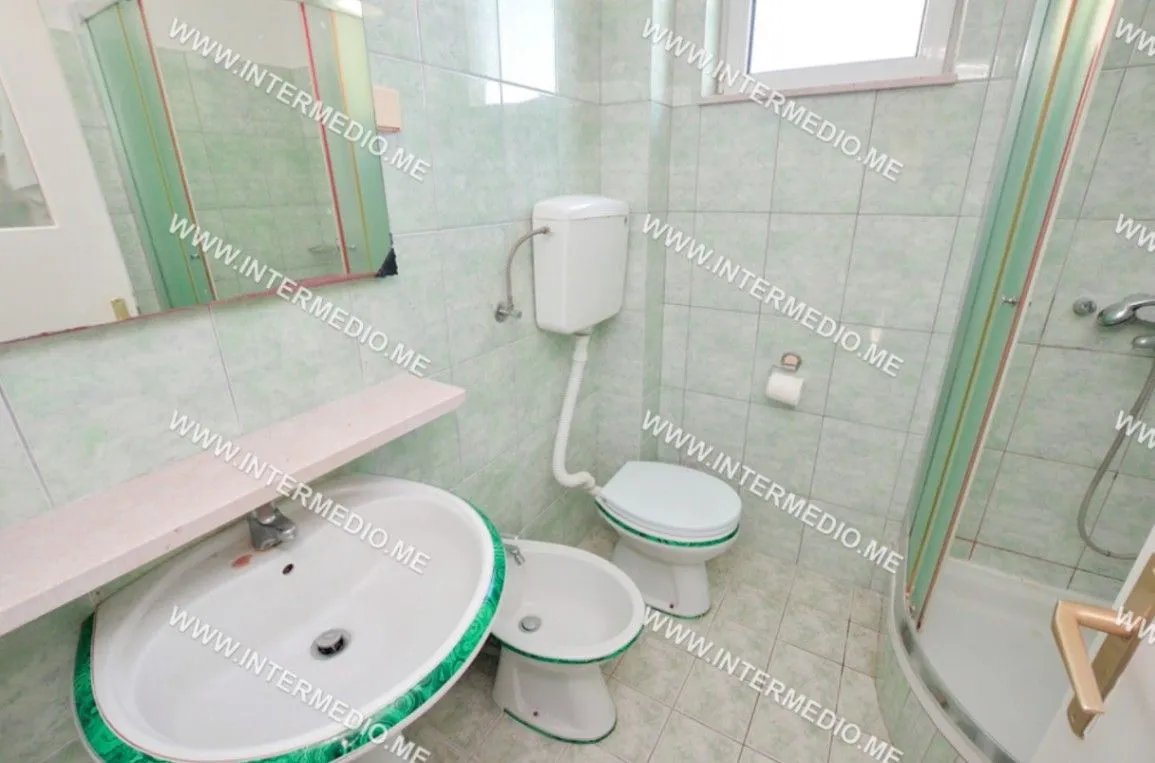 Prodaja, dvosoban stan, 73m², Centar, Herceg Novi