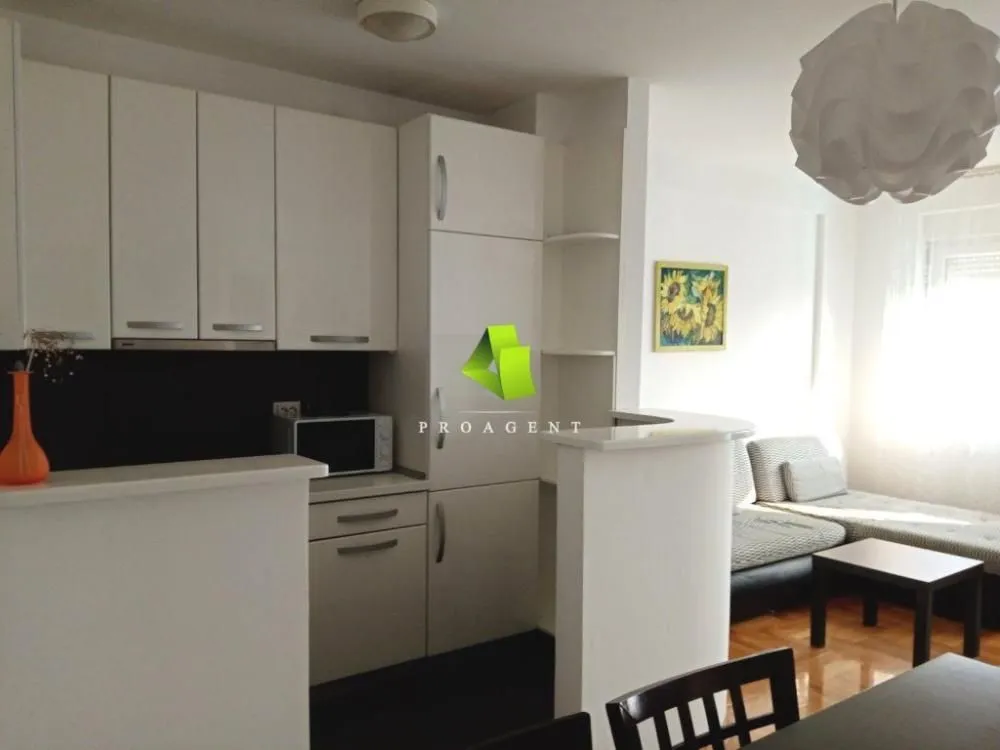 Rent, one bedroom apartment, 53m², Medijana, Niš