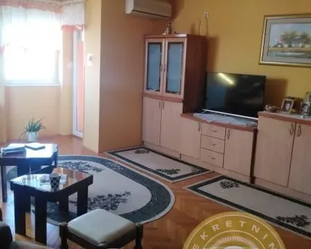 Sale, three bedroom apartment, 86m², Grbavica, Novi Sad Sve Podlokacije