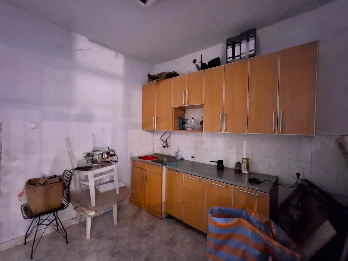 Rent, office space, 1100m², Tološi, Podgorica