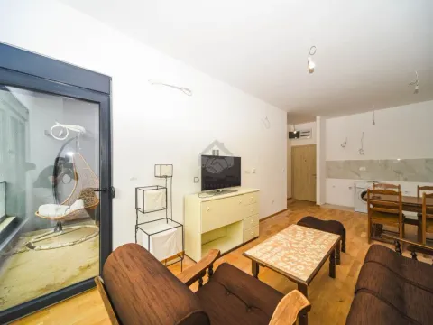 Prodaja, jednosoban stan, 39m², Donja Gorica, Podgorica - image 4
