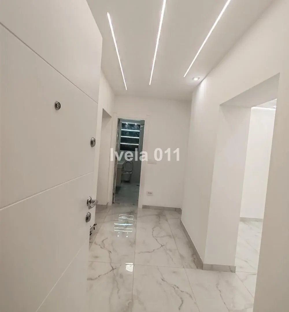 Sale, two bedroom apartment, 60m², Đeram Pijaca, Beograd