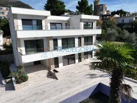 Prodaja, kuća, 450m², Bar, Crna Gora - image 10