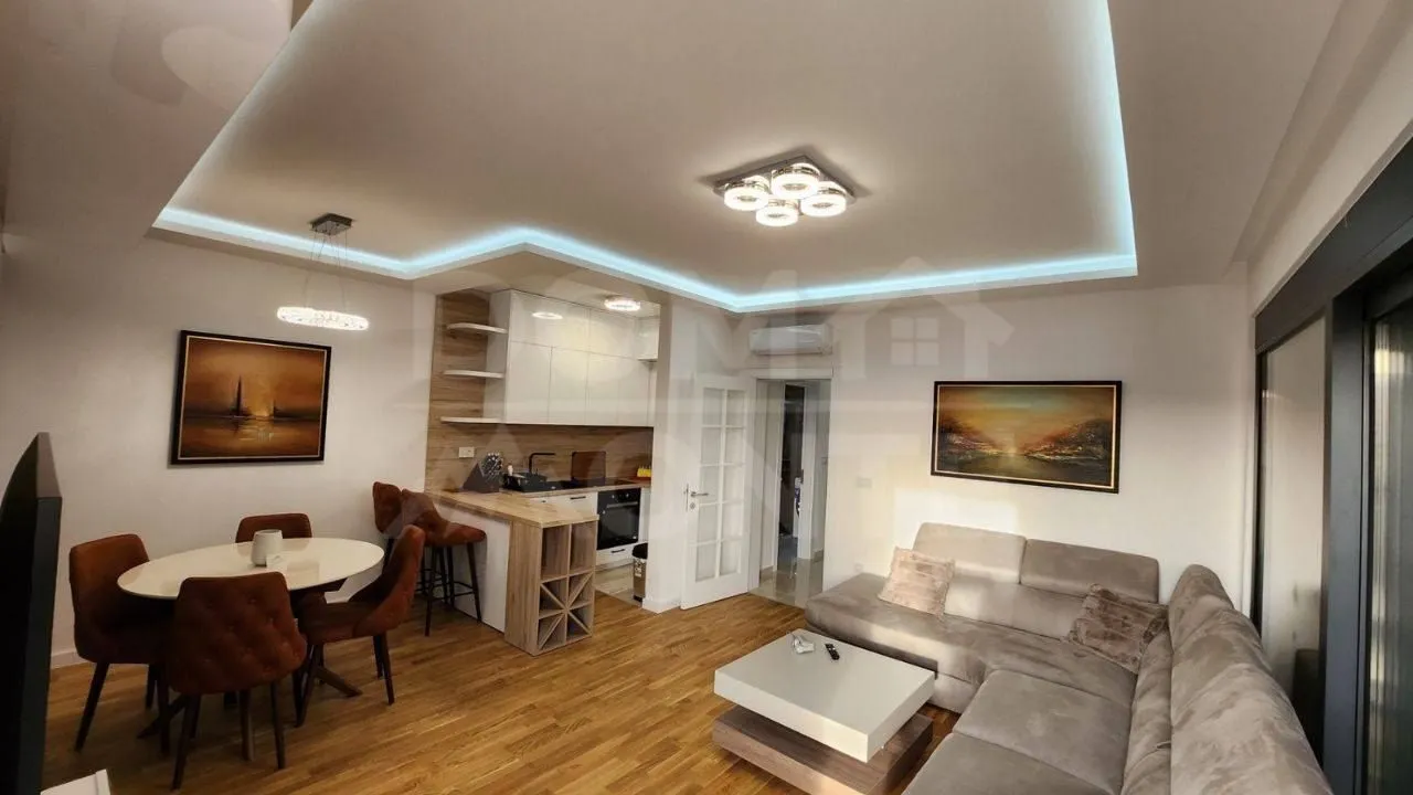Rent, three bedroom apartment, 80m², Tivat, Crna Gora