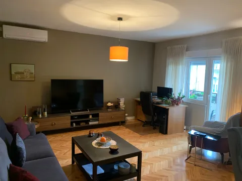 Sale, one bedroom apartment, 67m², Blok 6, Podgorica - image 2