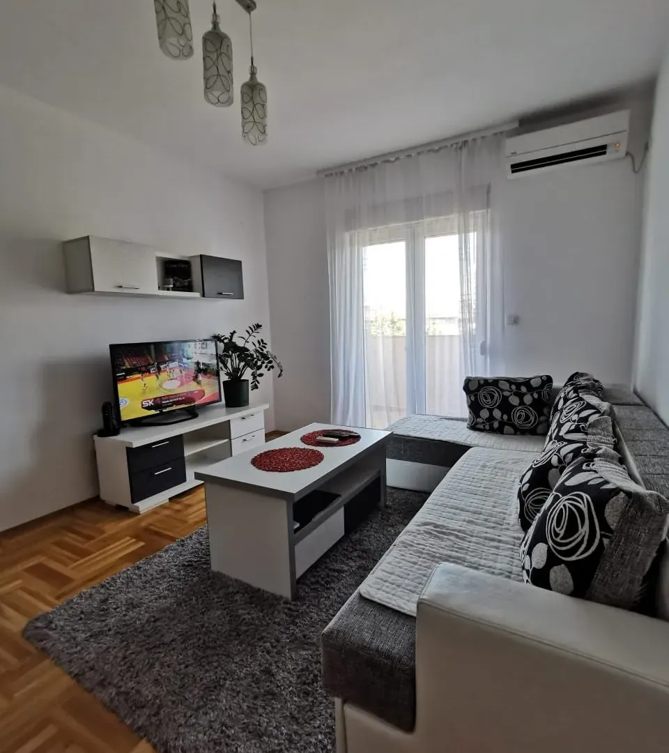 Izdavanje, jednosoban stan, 43m², Zabjelo, Podgorica