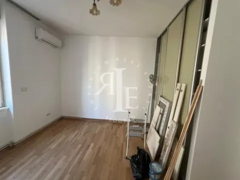 Sale, four bedroom apartment, 105m², Vračar Sve Podlokacije, Beograd - image 10