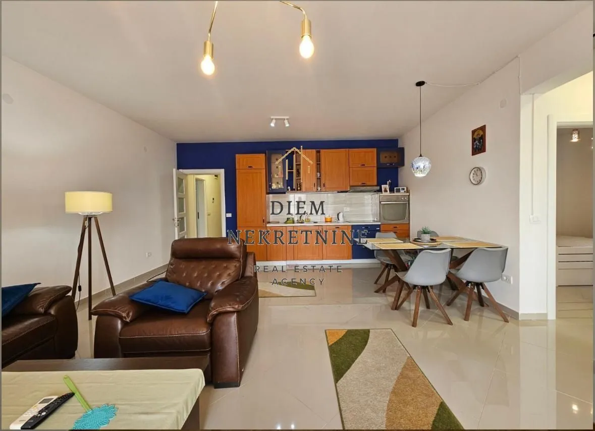 Prodaja, dvosoban stan, 78m², Šušanj, Bar