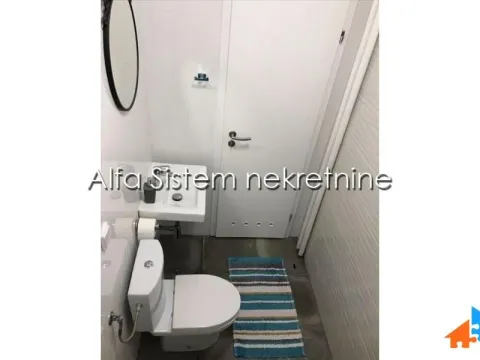 Izdavanje, trosoban stan, 88m², Vračar Sve Podlokacije, Beograd - image 12