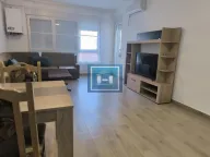 Izdavanje, jednosoban stan, 48m², Centar, Ćuprija - image 1