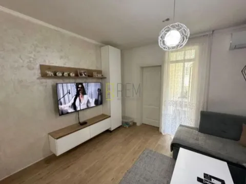 Prodaja, dvosoban stan, 48m², Dobrota, Kotor - image 2