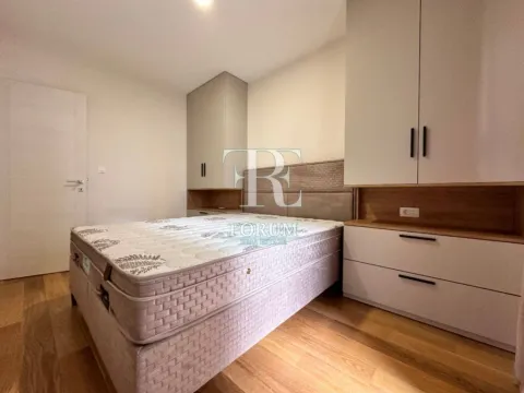 Izdavanje, jednosoban stan, 50m², Central Point, Podgorica - image 10