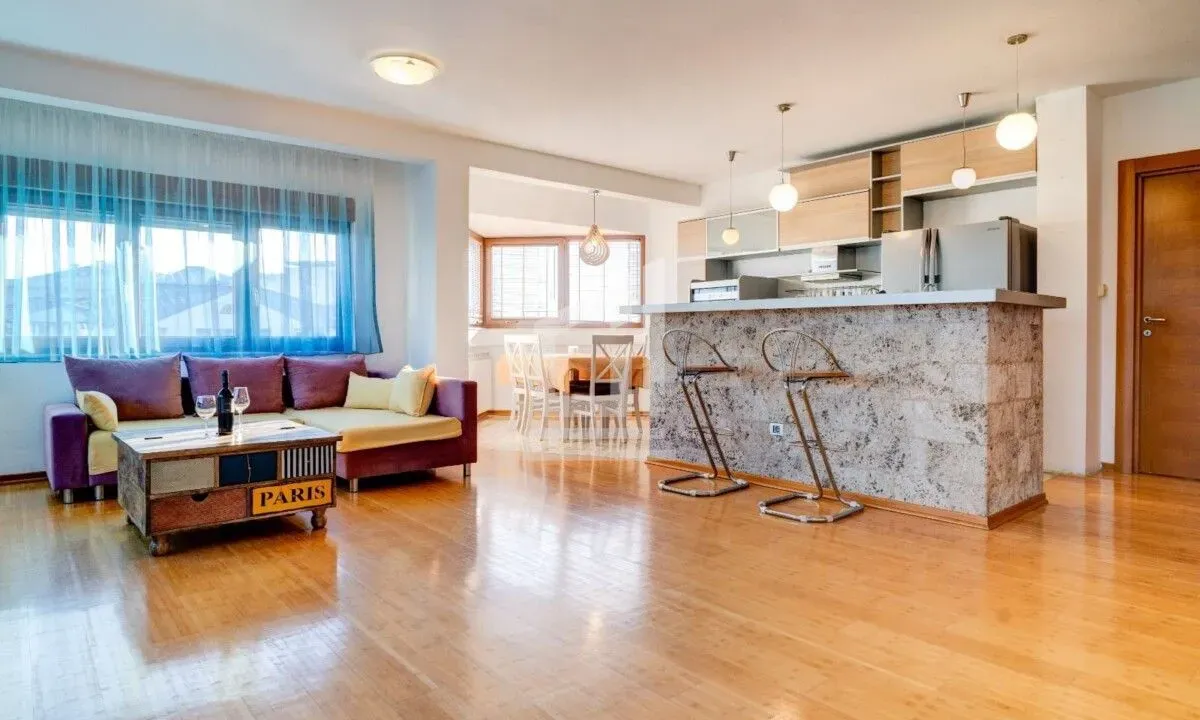 Rent, apartment, 118m², Vezirov Most, Podgorica