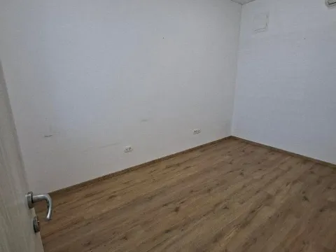 Rent, office space, 60m², Ulcinjsko Polje, Ulcinj - image 1