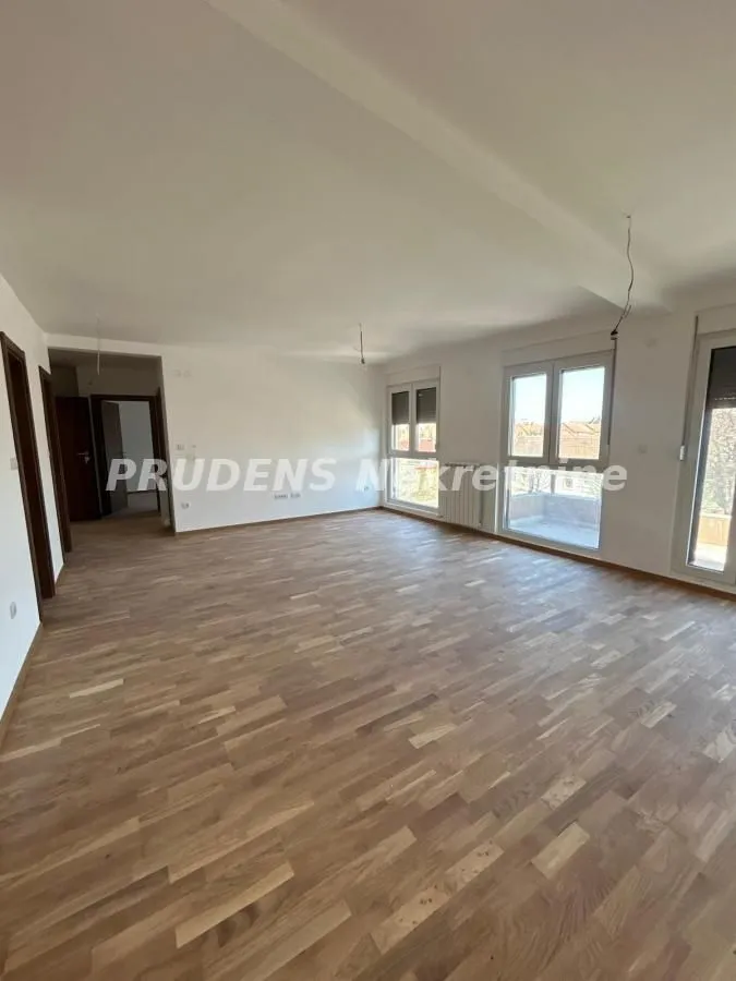 Prodaja, četvorosoban stan, 76m², Gornji Grad Margita, Pančevo