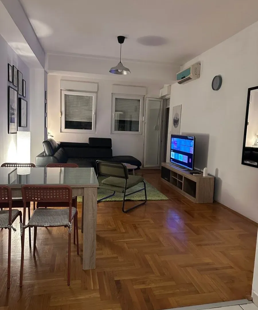 Izdavanje, jednosoban stan, 52m², City Kvart, Podgorica