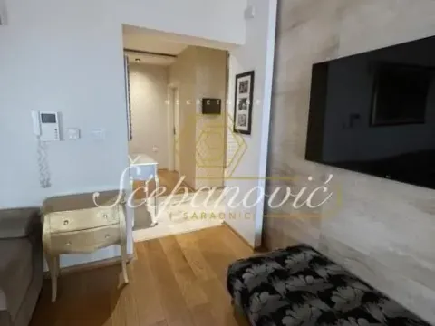 Prodaja, četvorosoban stan, 104m², Bulevar Evrope, Novi Sad Sve Podlokacije - image 7
