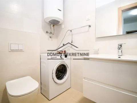 Izdavanje, dvosoban stan, 70m², Master Kvart, Podgorica - image 8