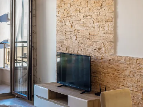 Daily-rent, two bedroom apartment, 51m², Budva, Crna Gora - image 17