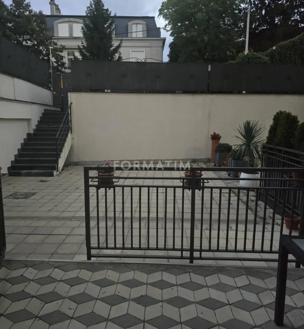 Rent, office space, 182m², Savski Venac, Beograd