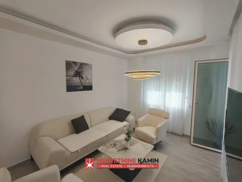 Sale, two bedroom apartment, 74m², Bečići, Budva - image 2