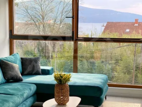 Rent, one bedroom apartment, 40m², Tivat, Crna Gora - image 4