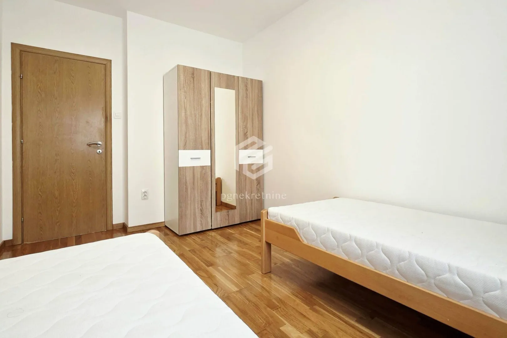 Izdavanje, dvosoban stan, 58m², Tuški Put, Podgorica