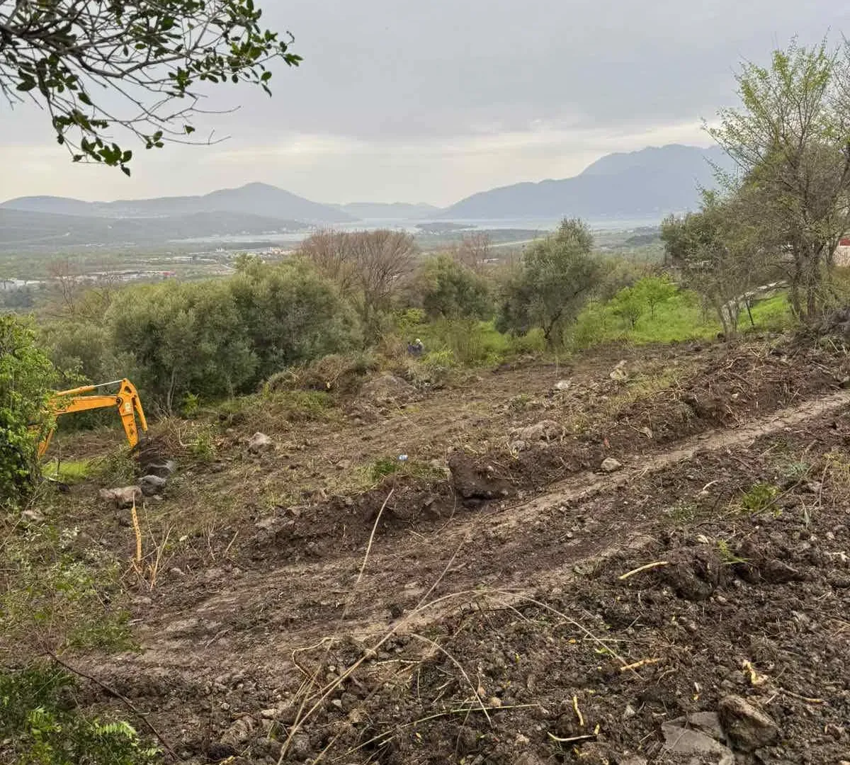 Prodaja, plac, 1760m², Kotor, Crna Gora