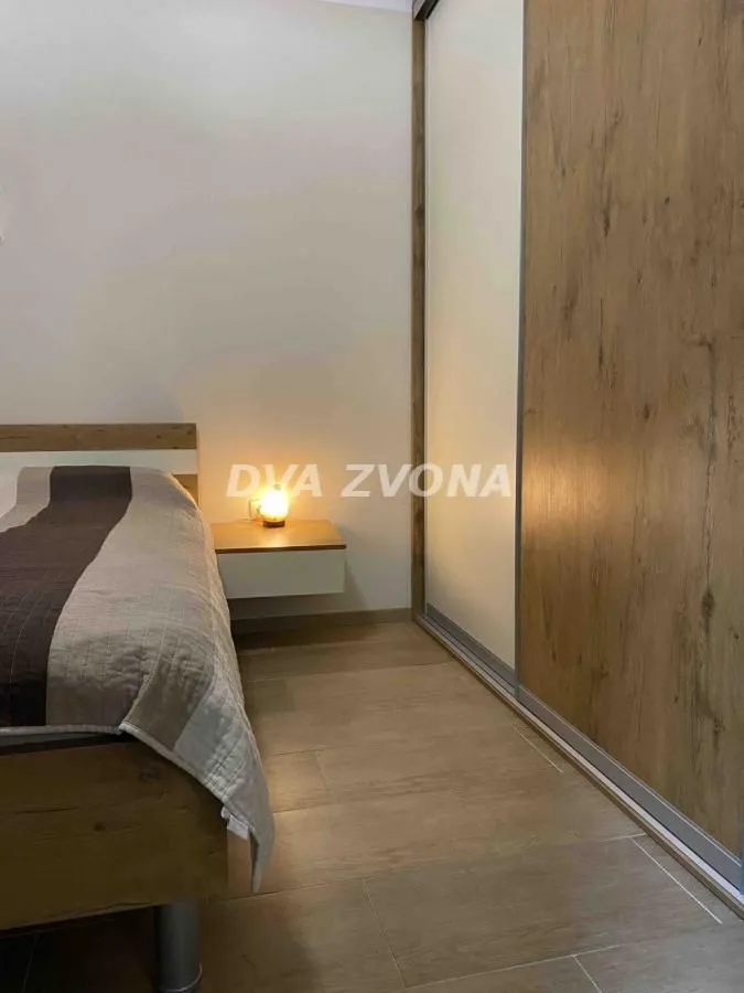 Prodaja, kuća, 250m², Adice, Novi Sad Sve Podlokacije