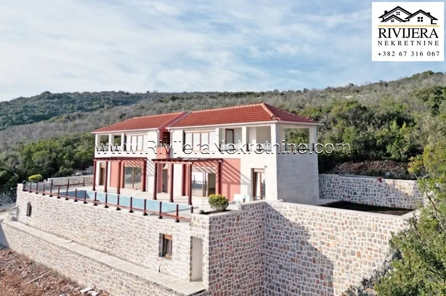 Prodaja, kuća, 255m², Herceg Novi, Crna Gora