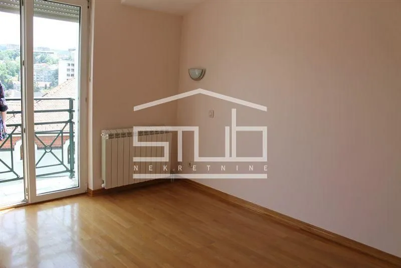 Sale, house, 215m², Savski Venac, Beograd