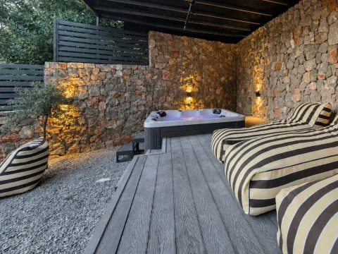 Rent, three bedroom apartment, 125m², Tivat, Crna Gora - image 3
