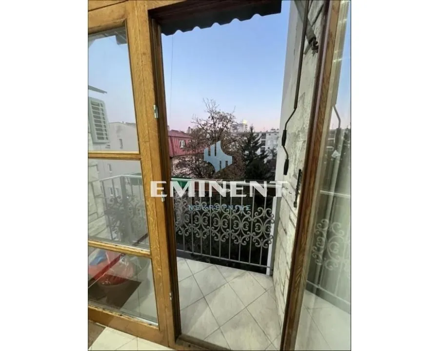 Izdavanje, stan, 120m², Stari Grad, Beograd