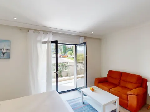 Prodaja, stan, 42m², Luštica Bay, Tivat - image 1