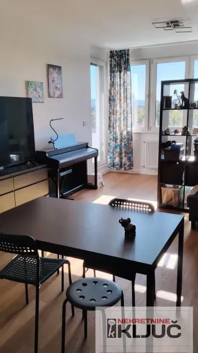 Sale, three bedroom apartment, 65m², Nova Detelinara, Novi Sad Sve Podlokacije