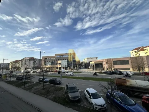 Prodaja, dvosoban stan, 55m², Bulevar patrijarha Pavla, Novi Sad Sve Podlokacije - image 3