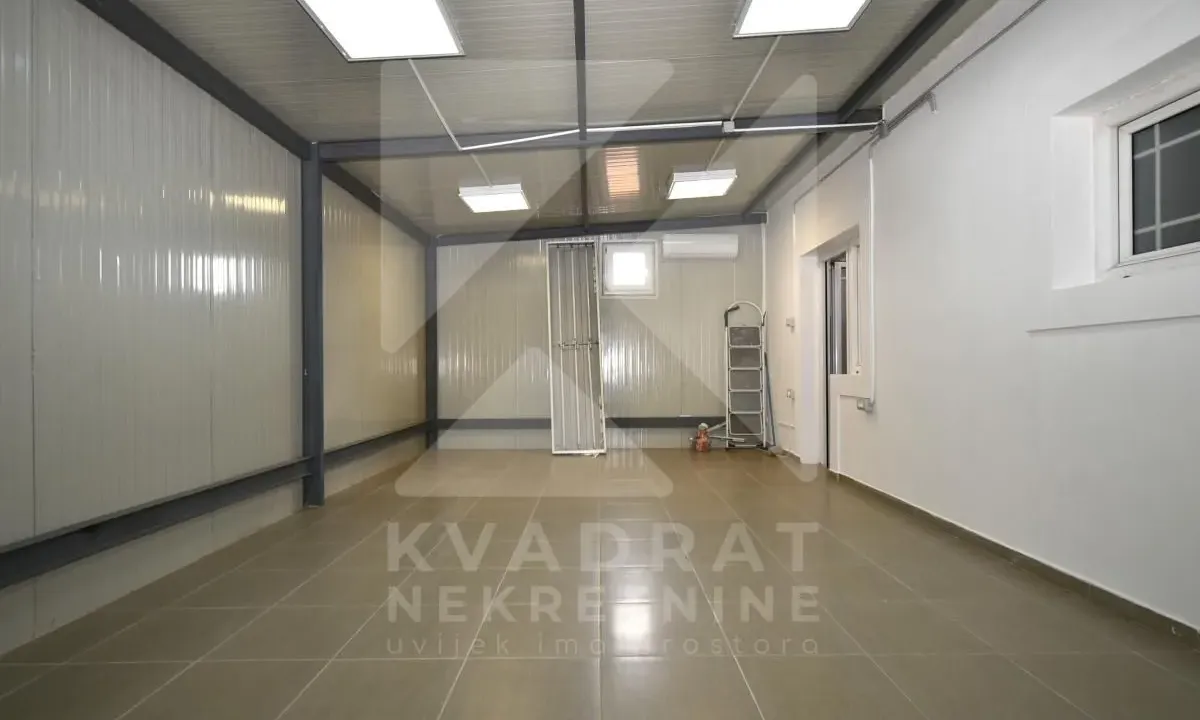 Rent, office space, 260m², Stara Varoš, Podgorica