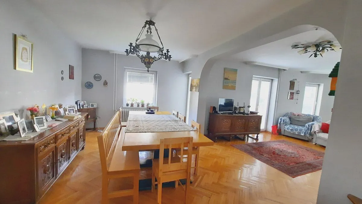 Prodaja, kuća, 363m², Zvezdara Sve Podlokacije, Beograd