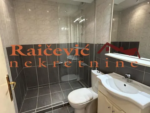 Rent, three bedroom apartment, 115m², Kalenić Pijaca, Vračar Sve Podlokacije - image 9