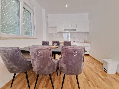 Sale, one bedroom apartment, 42m², Bečići, Budva - image 20