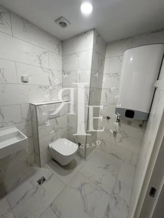 Prodaja, trosoban stan, 84m², Tošin bunar, Novi Beograd Sve Podlokacije