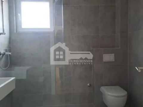 Prodaja, trosoban stan, 92m², Autokomanda, Voždovac Sve Podlokacije - image 9