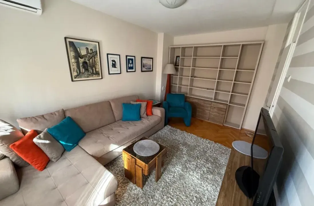 Izdavanje, jednosoban stan, 53m², Preko Morače, Podgorica