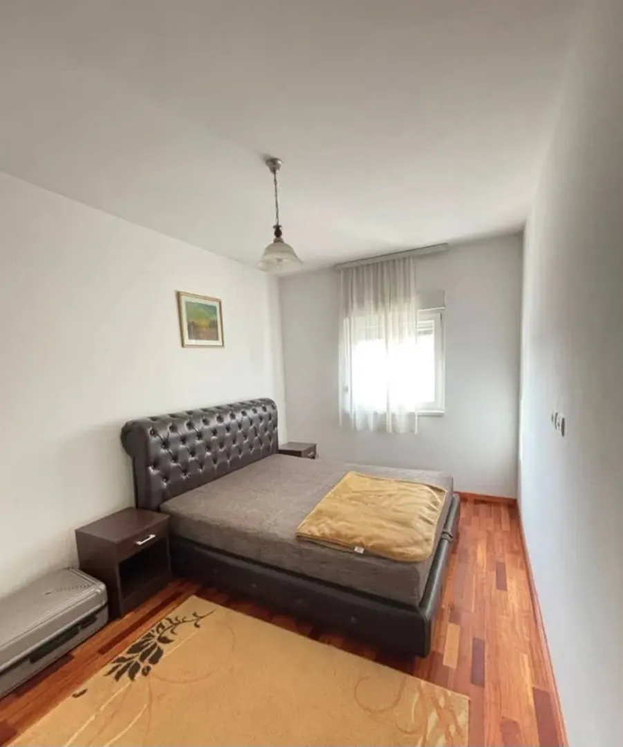 Izdavanje, jednosoban stan, 50m², City Kvart, Podgorica