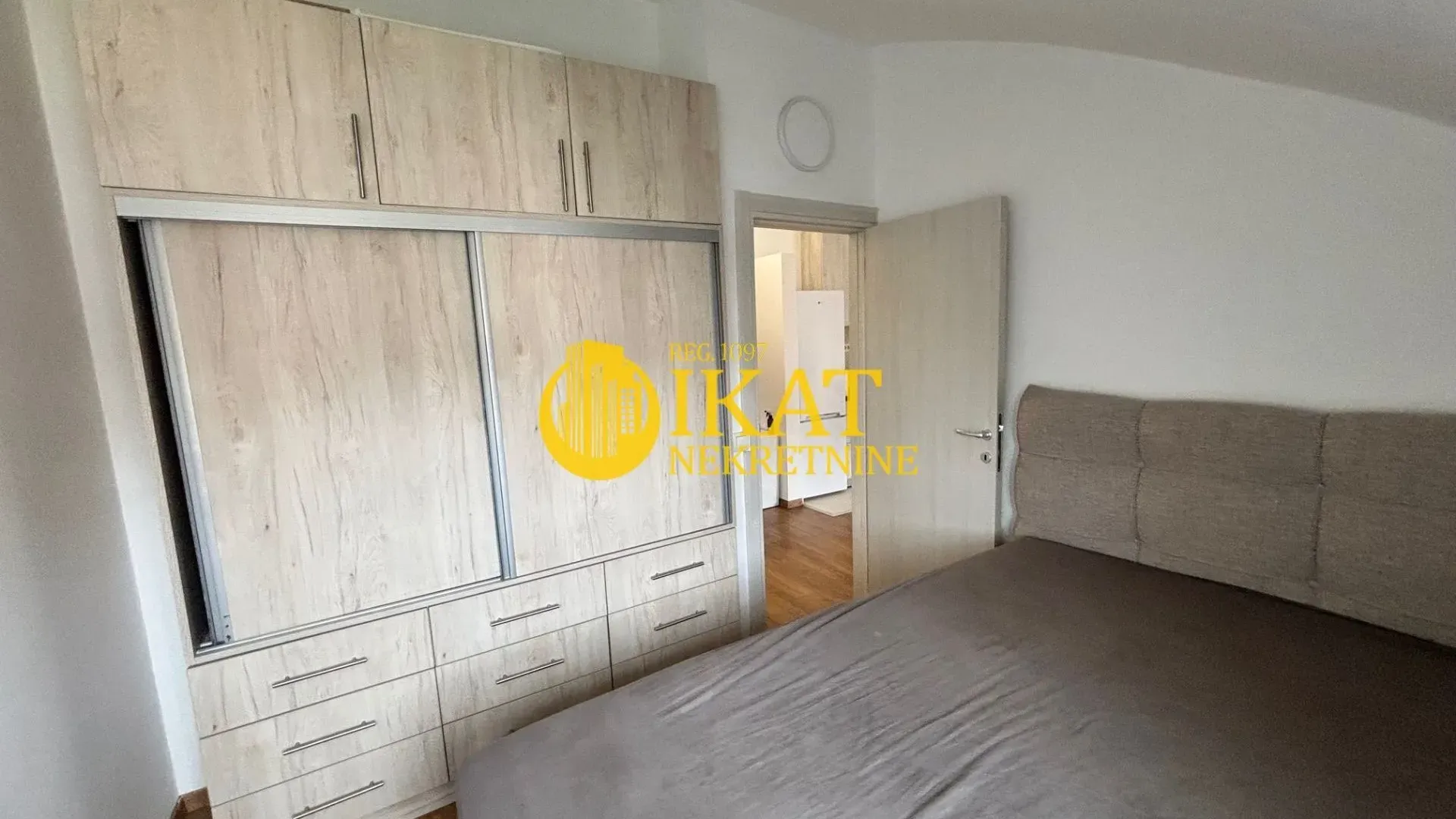 Prodaja, jednosoban stan, 35m², Vojvode Vlahovica, Beograd