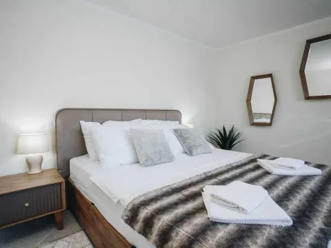 Sale, house, 300m², Krašići, Tivat - image 14