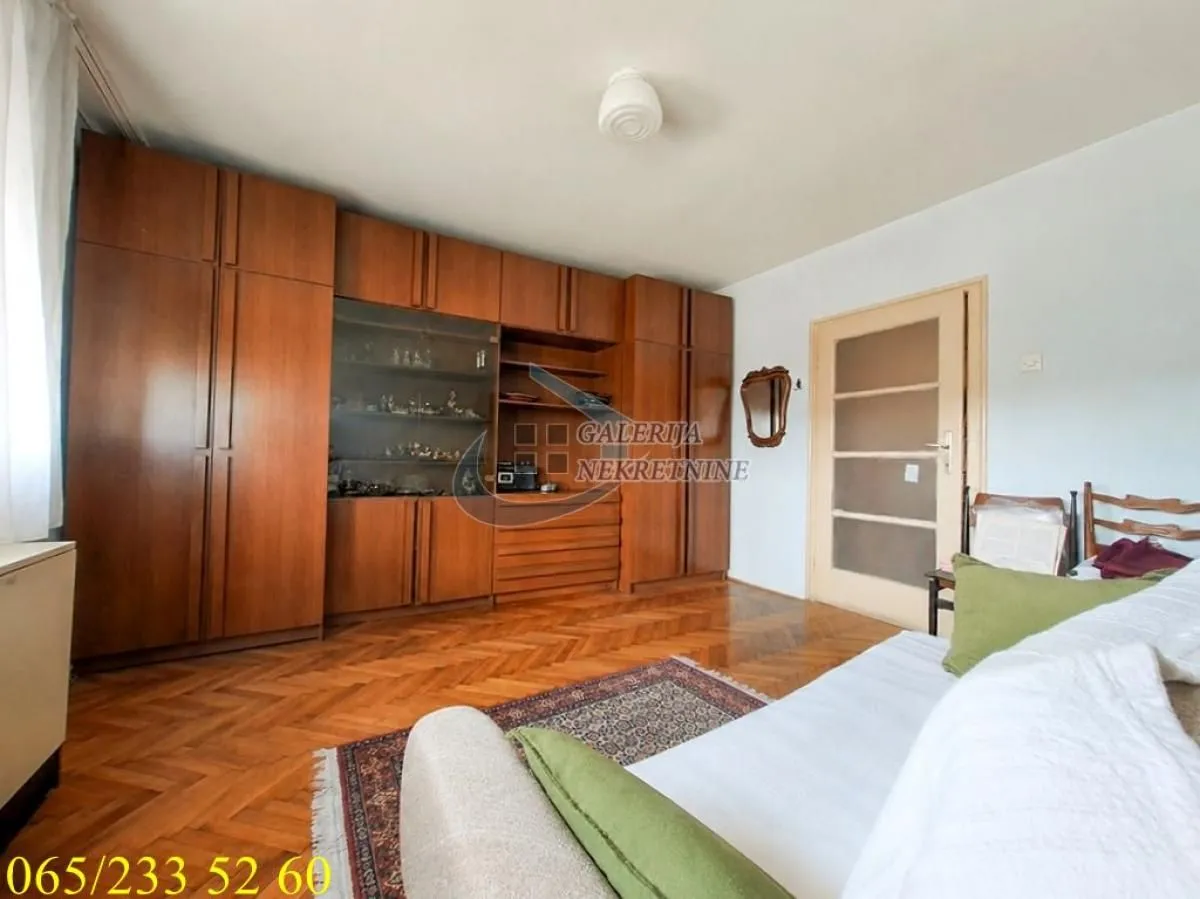 Sale, three bedroom apartment, 66m², Vračar Sve Podlokacije, Beograd
